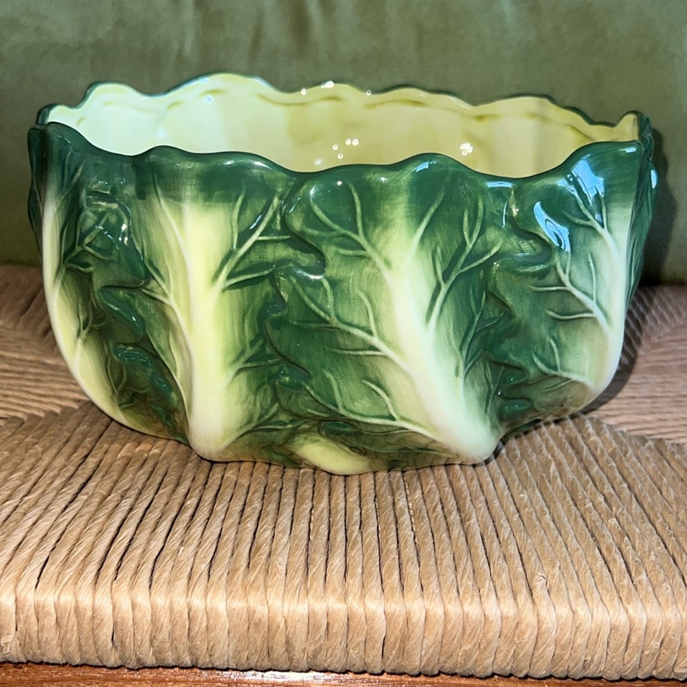 Unique Serving Bowl NWT